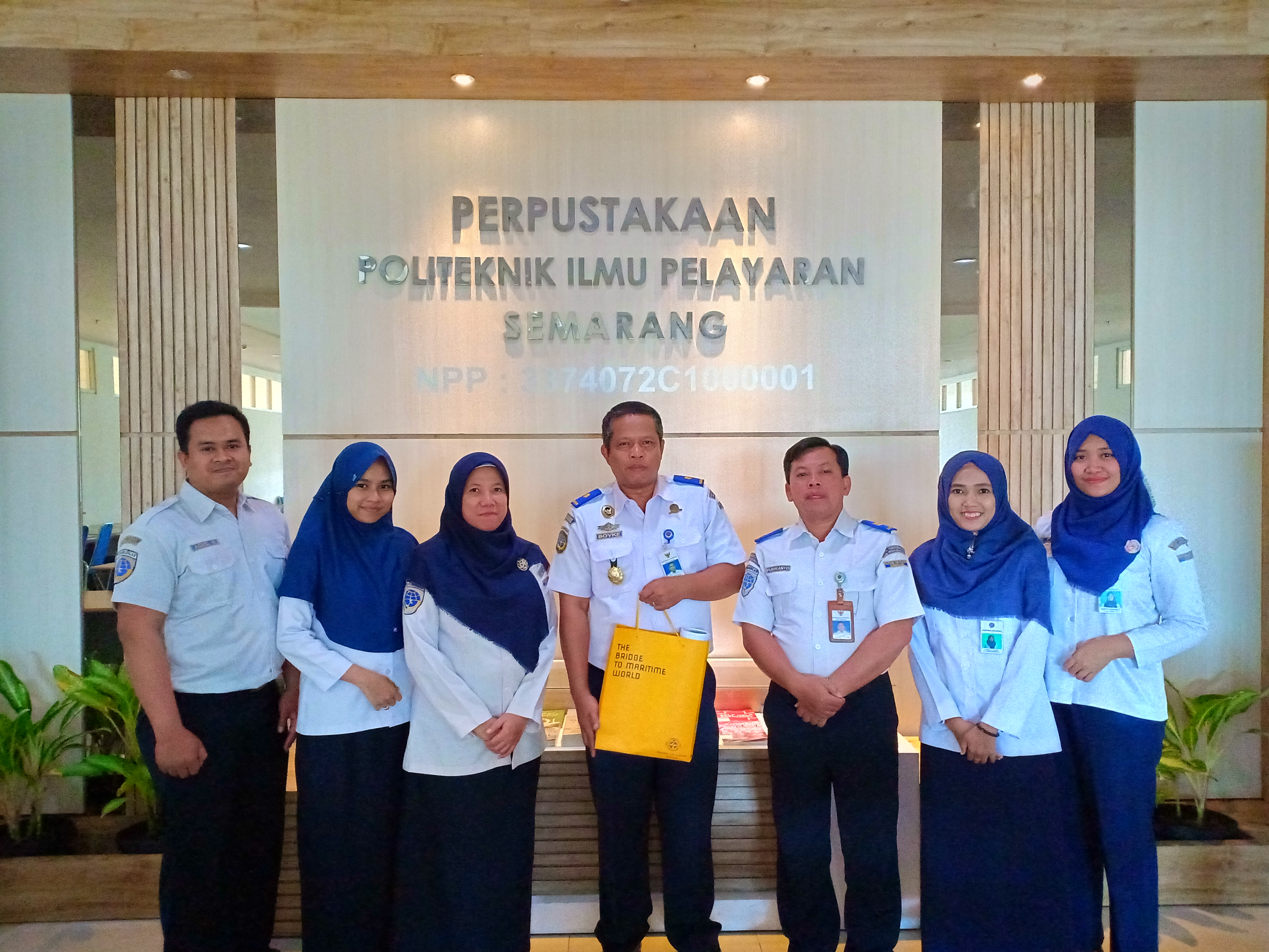 PERPUSTAKAAN PIP SEMARANG TERIMA KUNJUNGAN DARI PERPUSTAKAAN POLTRANS SDP PALEMBANG