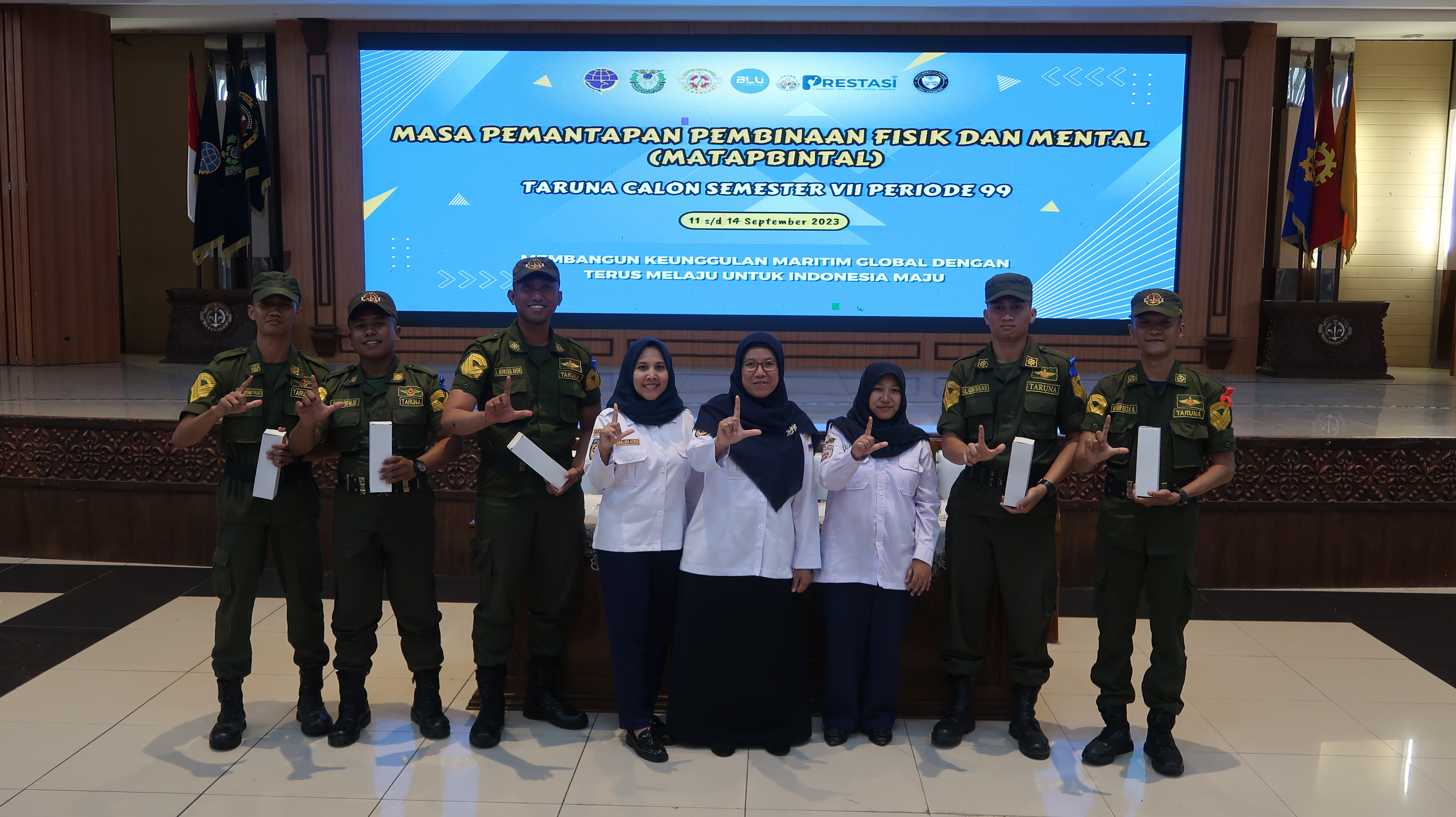 LITERASI INFORMASI BAGI TARUNA SEMESTER VII DALAM KEGIATAN MANTAPBINTAL